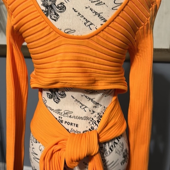 Tubi large wrap top. EUC - Picture 8 of 11